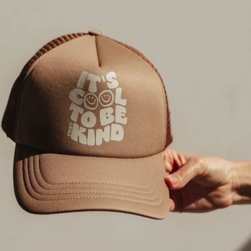 Trucker hat - Picture 2 of 4